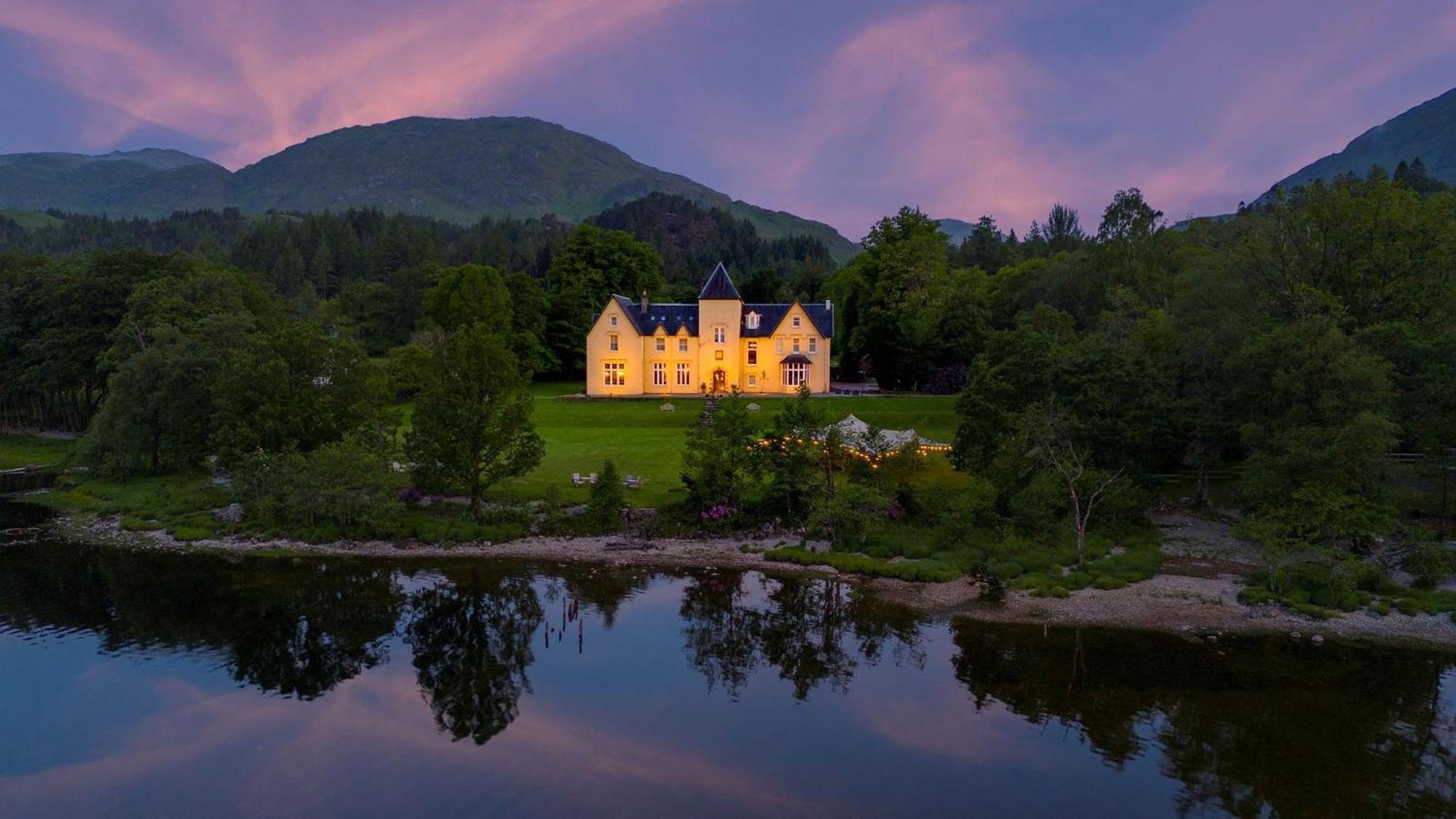 Glenfinnan House Hotel Екстериор снимка