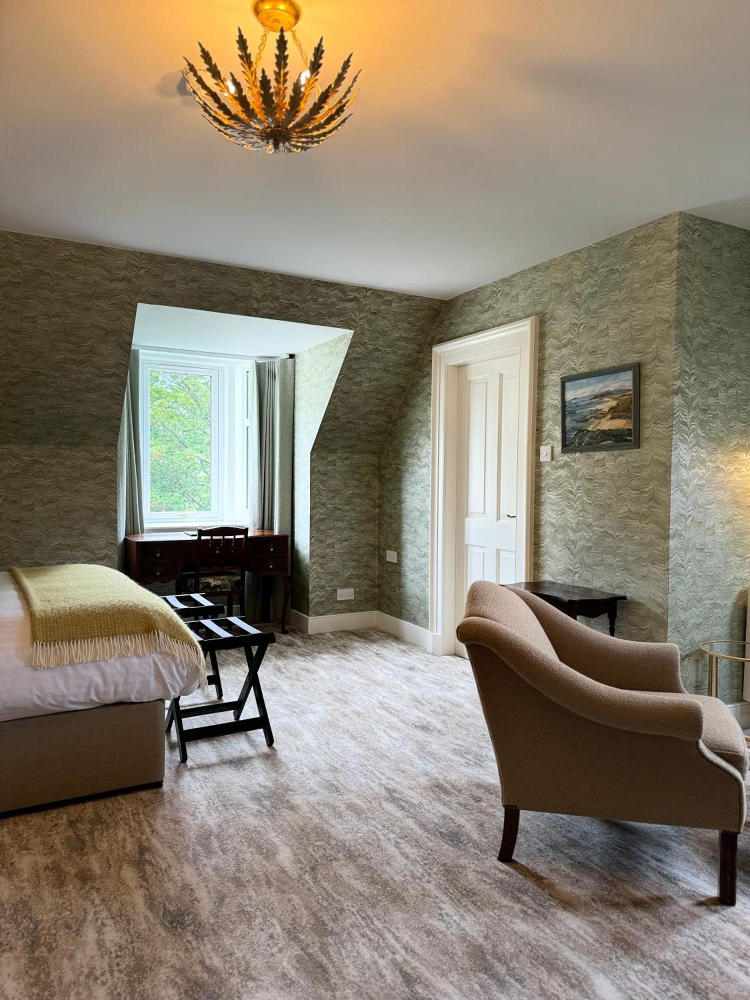 Glenfinnan House Hotel Екстериор снимка