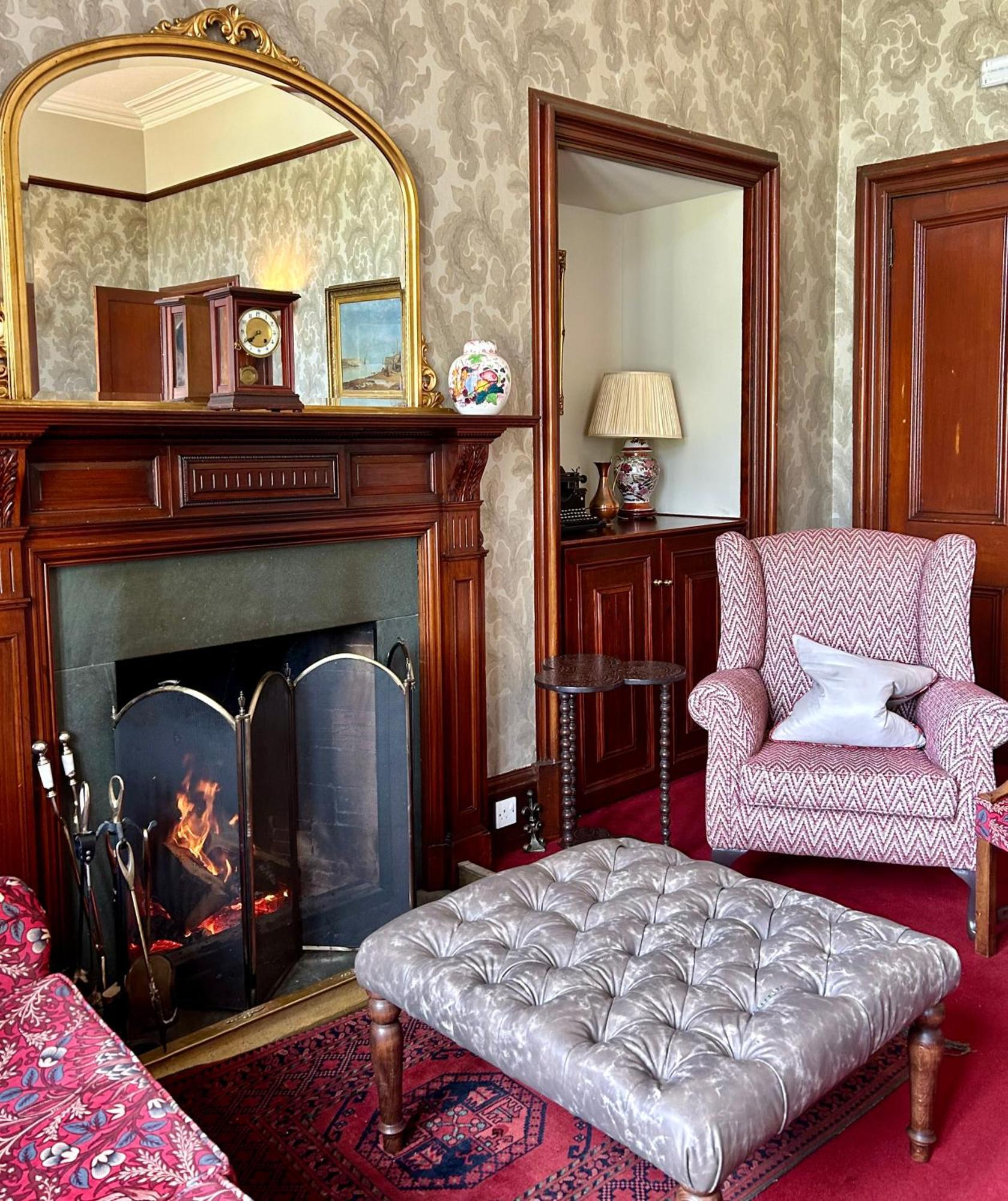 Glenfinnan House Hotel Екстериор снимка